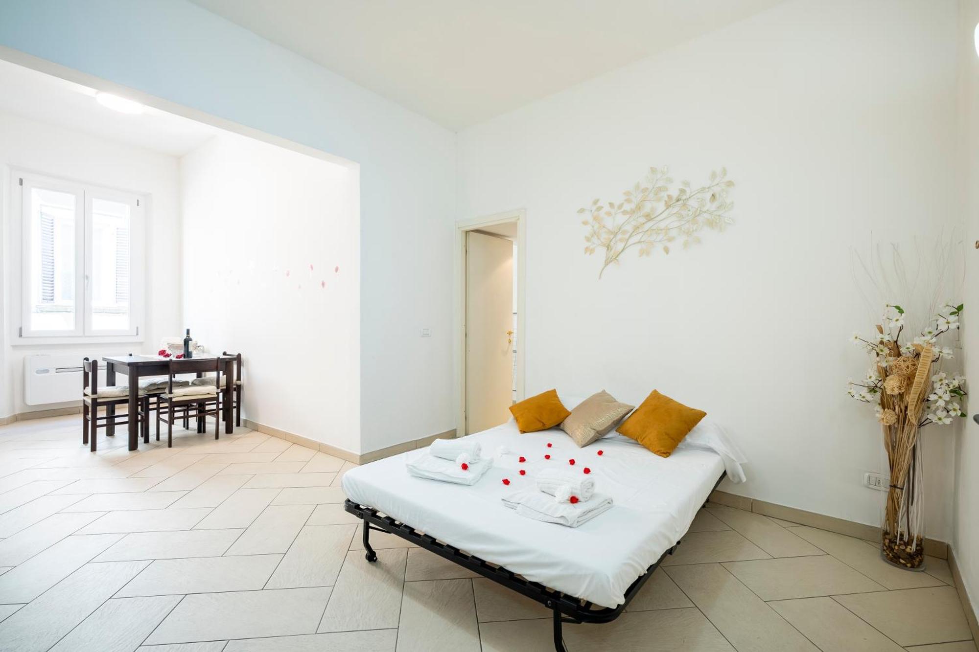 Апартаменты Chic House In Centro Storico Флоренция Экстерьер фото